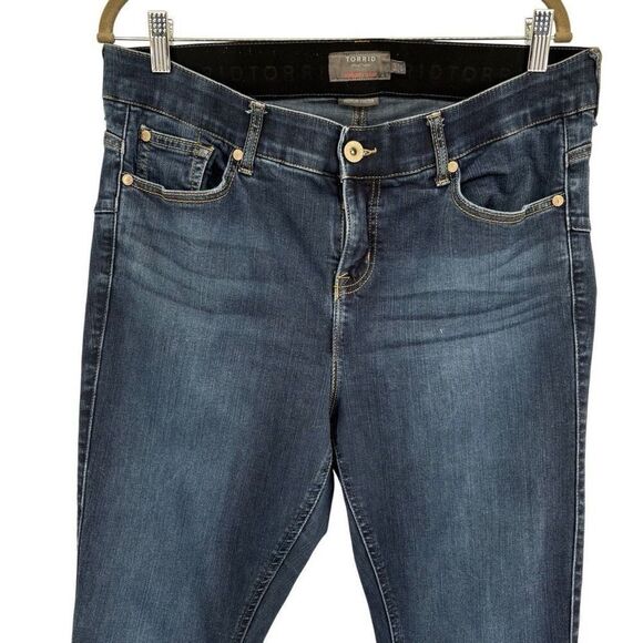 Torrid Bombshell Skinny Premium Stretch Jeans Size 16R - Picture 3 of 7